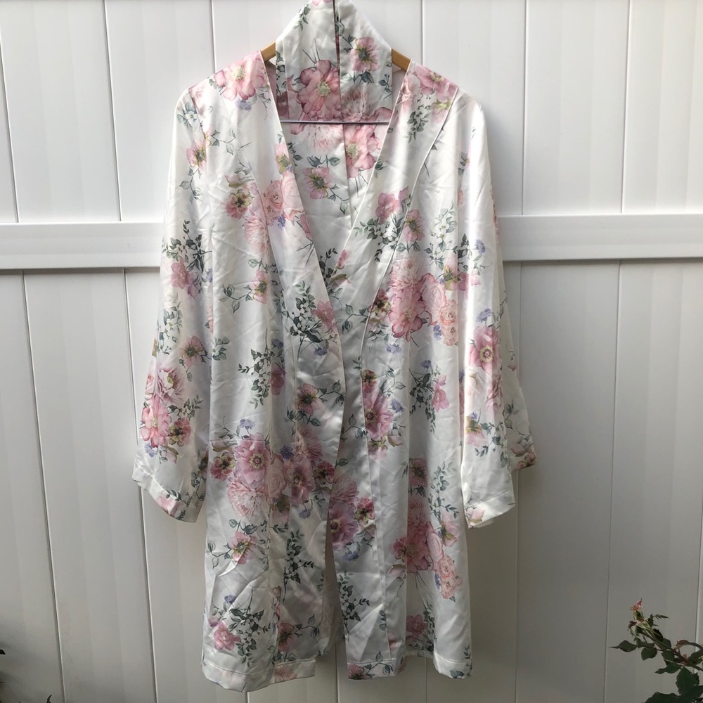 New Women’s Silky Satin Floral Print Robe